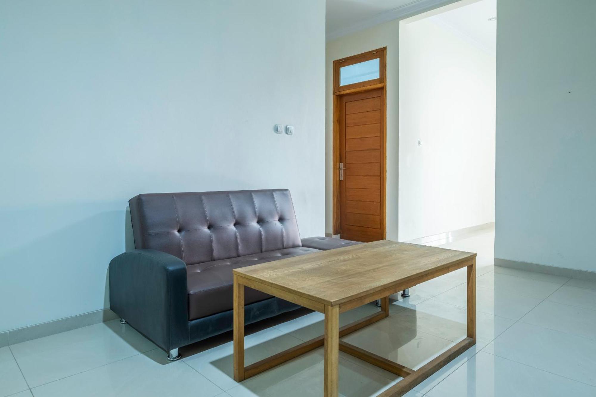 Oyo 2259 Zleepy Ks Tubun Hotel Cirebon Exterior foto