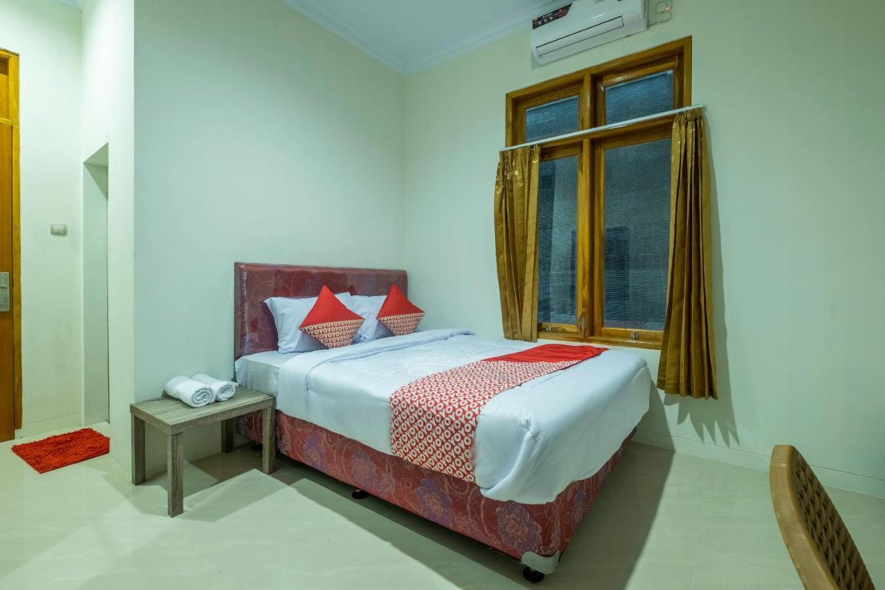 Oyo 2259 Zleepy Ks Tubun Hotel Cirebon Exterior foto